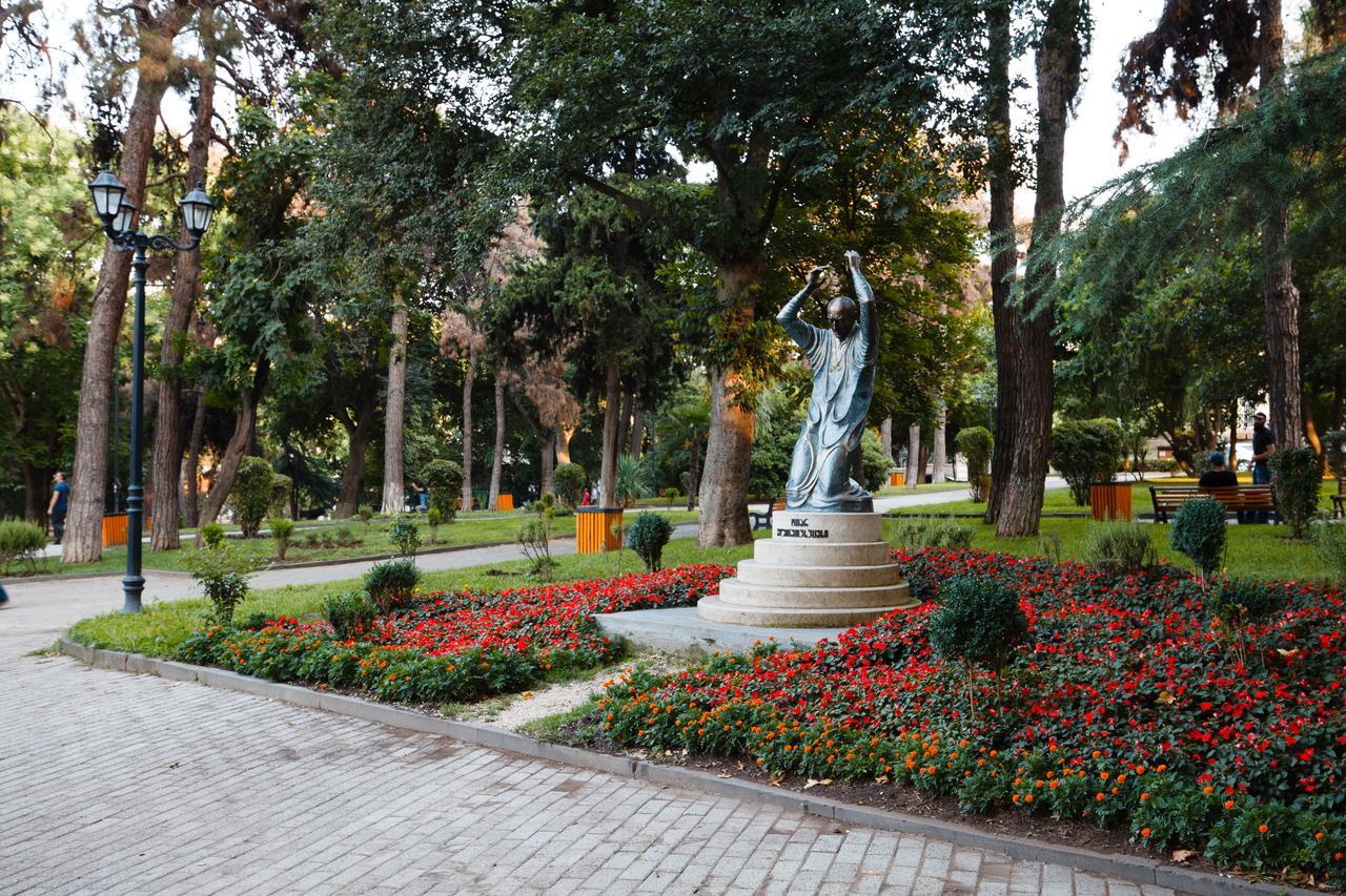 Garden Side Tbilisi Otel Dış mekan fotoğraf