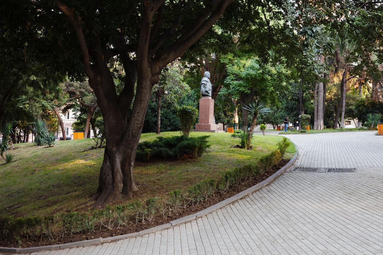 Garden Side Tbilisi Otel Dış mekan fotoğraf
